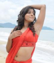 rashmi-gautam_hot-navel-show-pics