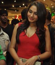 andrea-jeremiah-hot-images-in-red-dress-07