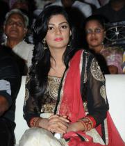 anisha-ambrose-hot-stills-13