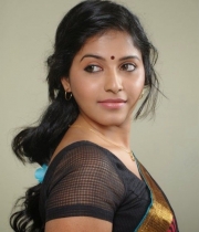 anjali-beautiful-photo-stills-in-black-saree-03