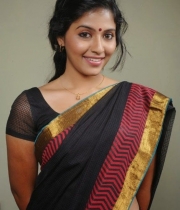 anjali-beautiful-photo-stills-in-black-saree-04
