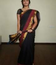 anjali-beautiful-photo-stills-in-black-saree-19