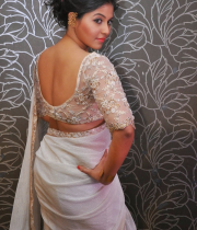 anjali-latest-stills-in-white-sari-26
