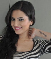 anu-smruthi-hot-photos-3