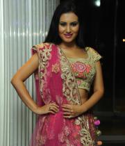 actress-anu-smruthi-hot-stills-11