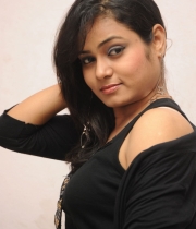 anusha-new-photo-stills-125
