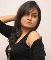 anusha-new-photo-stills-127
