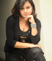 anusha-new-photo-stills-21