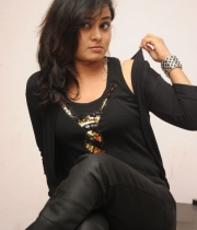 anusha-new-photo-stills-5
