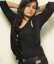 anusha-new-photo-stills-86