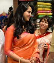 anushka-photos-at-kalamandir-new-showroom-launch-24