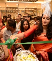 anushka-photos-at-kalamandir-new-showroom-launch-50