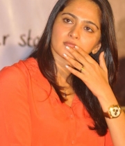 anushka-at-prema-ishq-kadhal-audio-success-meet-18