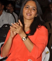 anushka-at-prema-ishq-kadhal-audio-success-meet-3