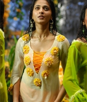 anushka-hot-photo-collections-4