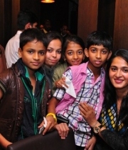 anushka-dinner-with-her-family-4
