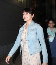 anushka-sharma-snapped-at-pvr-theatre-mumbai-stills-14