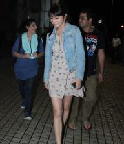 anushka-sharma-snapped-at-pvr-theatre-mumbai-stills-8