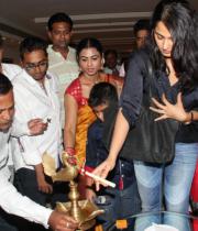 anushkarajamouli-at-super-mom-photo-exhibition-3