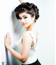 actress-aparna-bajpai-hot-stills121386671998