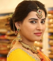 archana-beautiful-saree-photos12