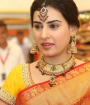 archana-beautiful-saree-photos3