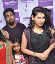Archana launches Naturals Salon @ Vansthalipuram, Hyderabad