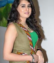 veda-archana-hot-photostills-pictures-02_s_155