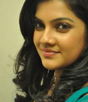 ashrita-shetty-hot-photo-shoot-stills-01