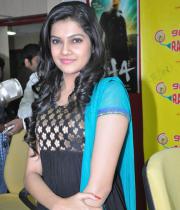 ashrita-shetty-hot-photo-shoot-stills-12