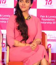 asin-latest-photos-at-fair-and-lovely-5
