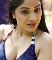 avanika-latest-hot-photos-09