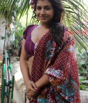 babuji-ek-ticket-bambai-hindi-movie-hot-stills1