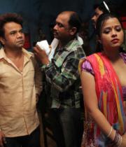 babuji-ek-ticket-bambai-hindi-movie-hot-stills12