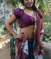 babuji-ek-ticket-bambai-hindi-movie-hot-stills7