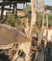 jabbar-travles-bus-accident-pics