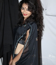 bhanu-hot-photo-stills-29