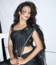 bhanu-hot-photo-stills-72