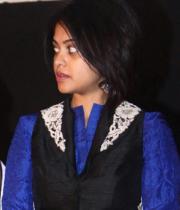 actres-bindu-madhav-blue-salwar-kameez-photostills-16_s_124