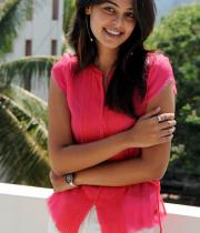 bindu-madhavi-latest-stills-in-pink-dress-15