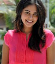 bindu-madhavi-latest-stills-in-pink-dress-2