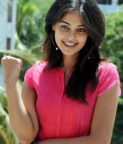 bindu-madhavi-latest-stills-in-pink-dress-3