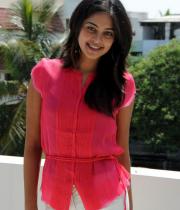 bindu-madhavi-latest-stills-in-pink-dress-4
