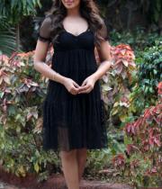 bipasha-basu-latest-stills-in-black-17