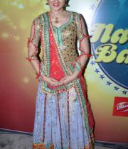 bipasha-basu-promoting-aatmamovie-on-nach-baliye-5