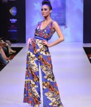 models-showcasing-pria-kataaria-puris-collection-at-the-finale-of-day-2-of-bpbfw-9-3