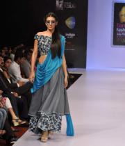 models-showcasing-the-collection-of-pallavi-naidu-on-the-final-day-of-bpbfw-9-1