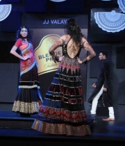 blenders-pride-fashion-tour-mumbai-2013-day-2-event-41