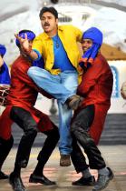 Cameraman Gangatho Rambabu Movie Stills