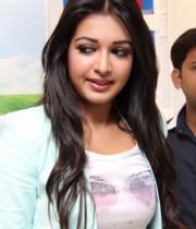 catherina-tresa-at-big-c-launch-11